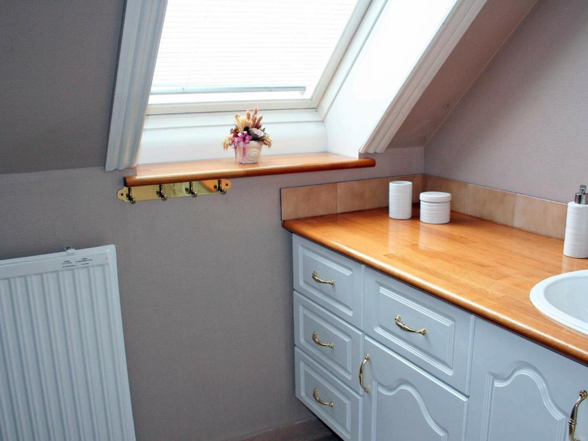 4 Person Holiday Home In Allinge エクステリア 写真